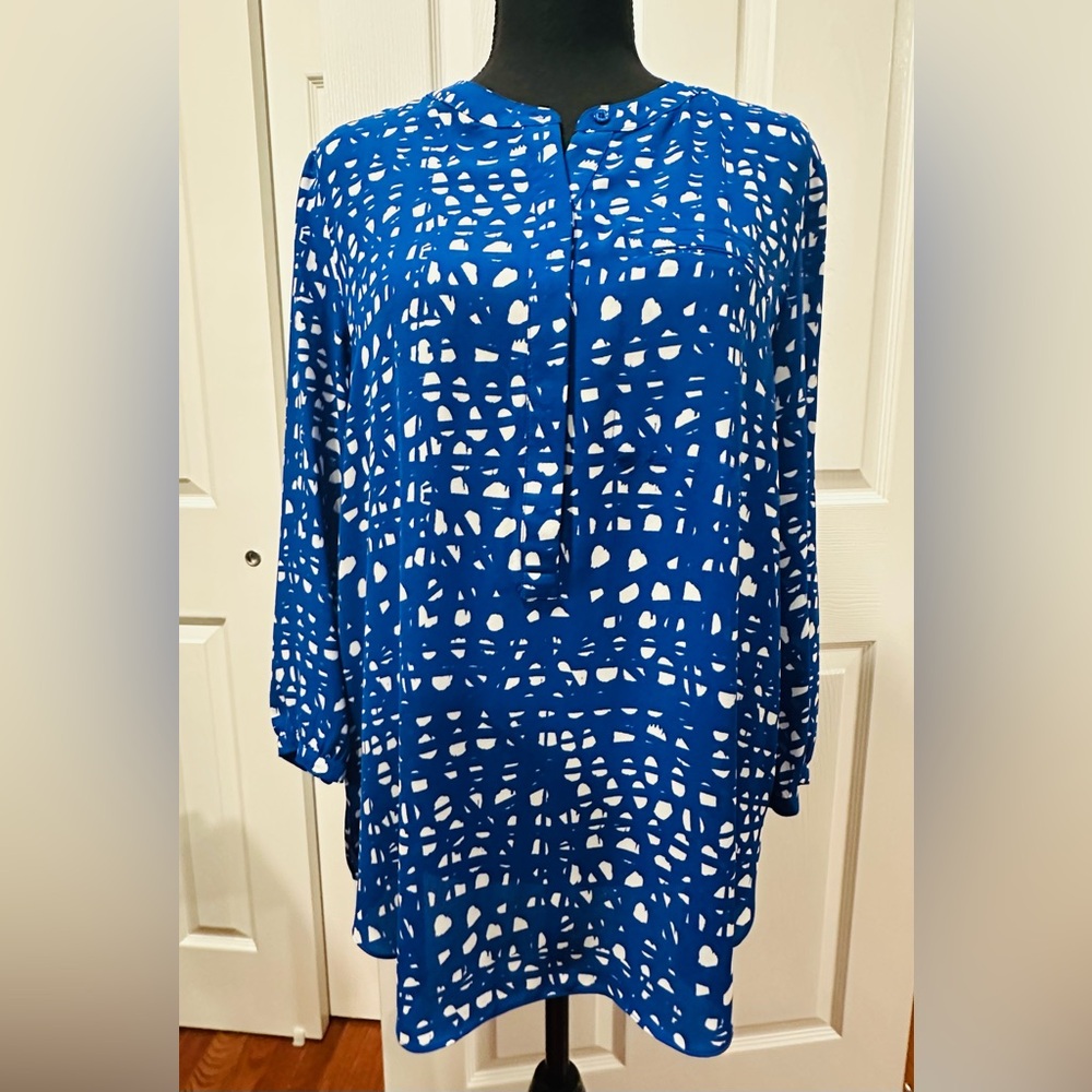 NYDJ Blue and White Geometric Blouse